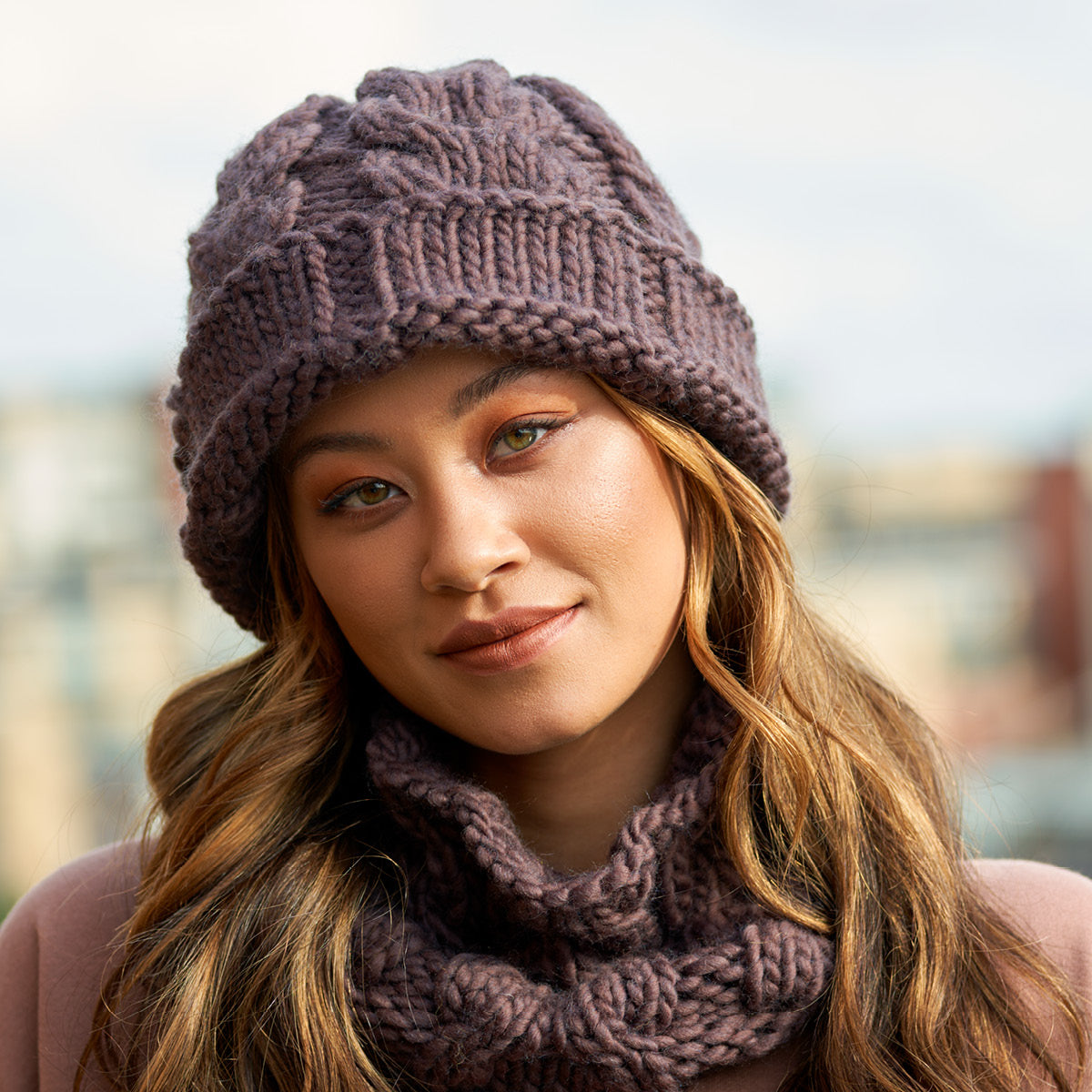 West Yorkshire Spinners Pattern - Rei Cabled Accessory Set