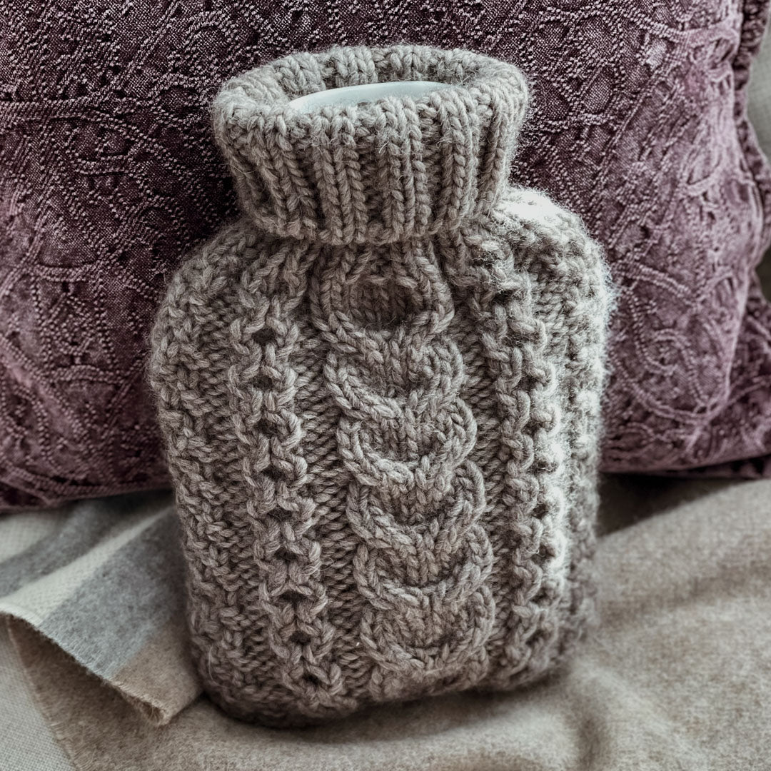 Chunky Comfort Hot Water Hug Pattern