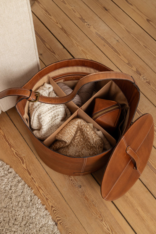 RE:DESIGNED Project 51 - Lid & Divider for Project 27 Bucket Bag
