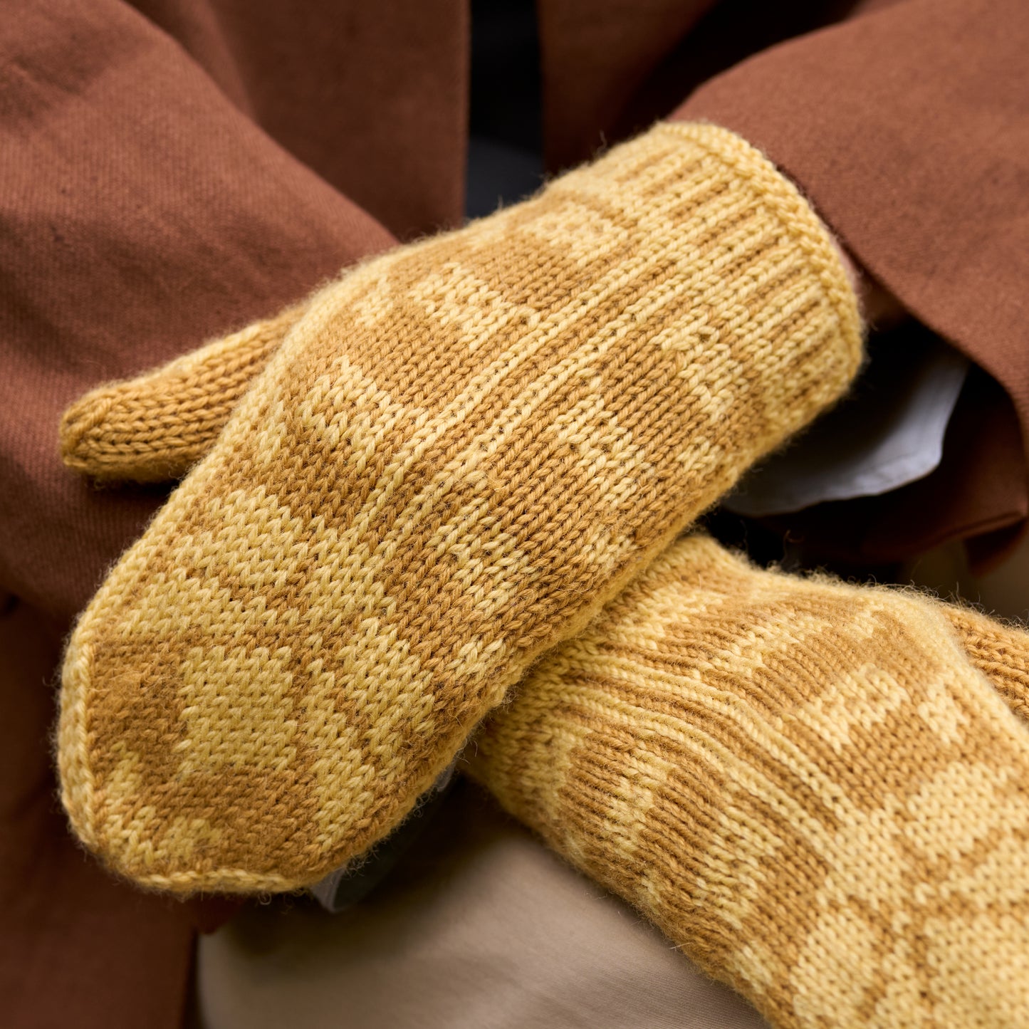 West Yorkshire Spinners Pattern - Arcadia Beret & Mittens