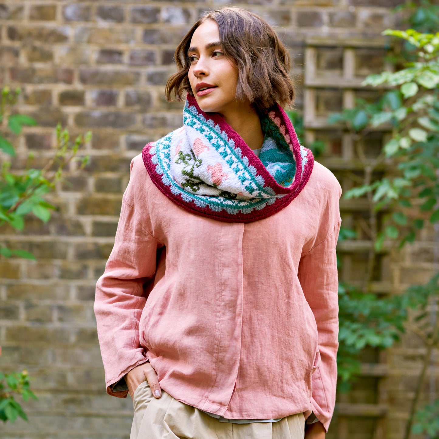 West Yorkshire Spinners Pattern - Golden Lily Reversible Cowl