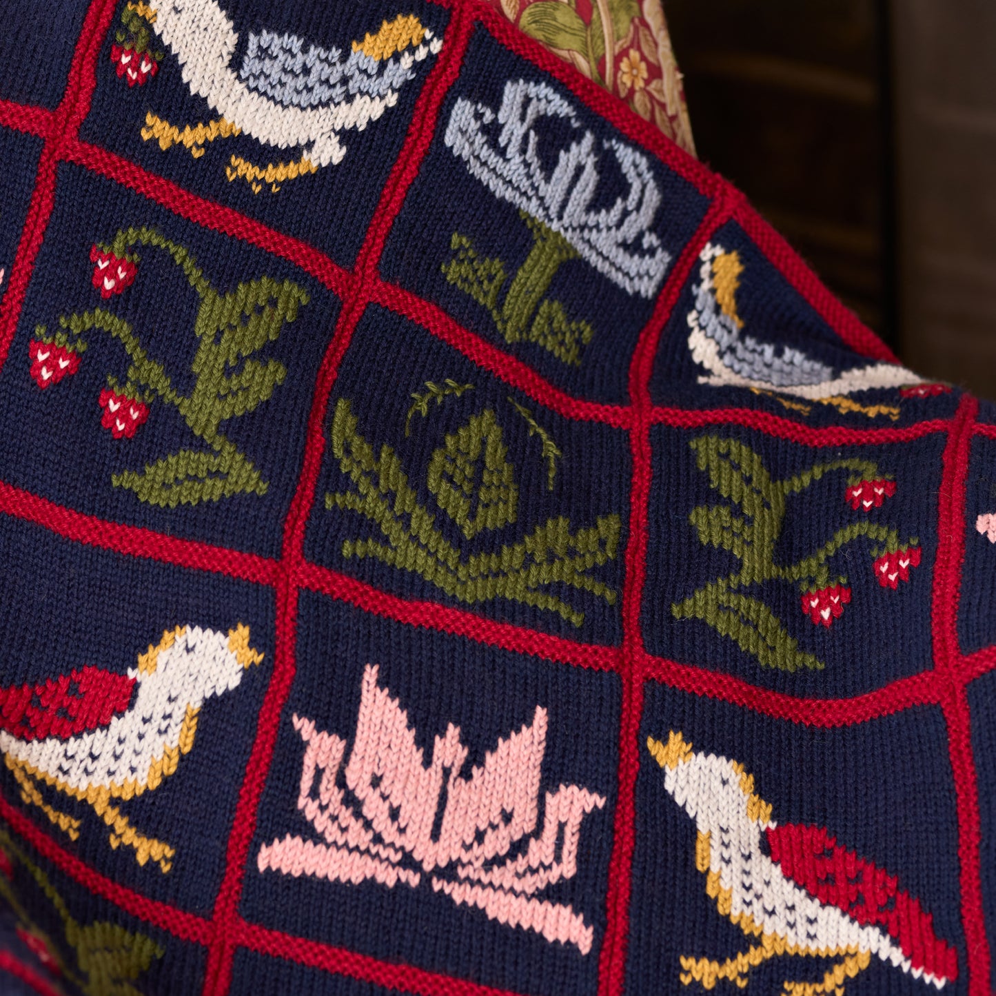 Strawberry Thief Blanket Kit