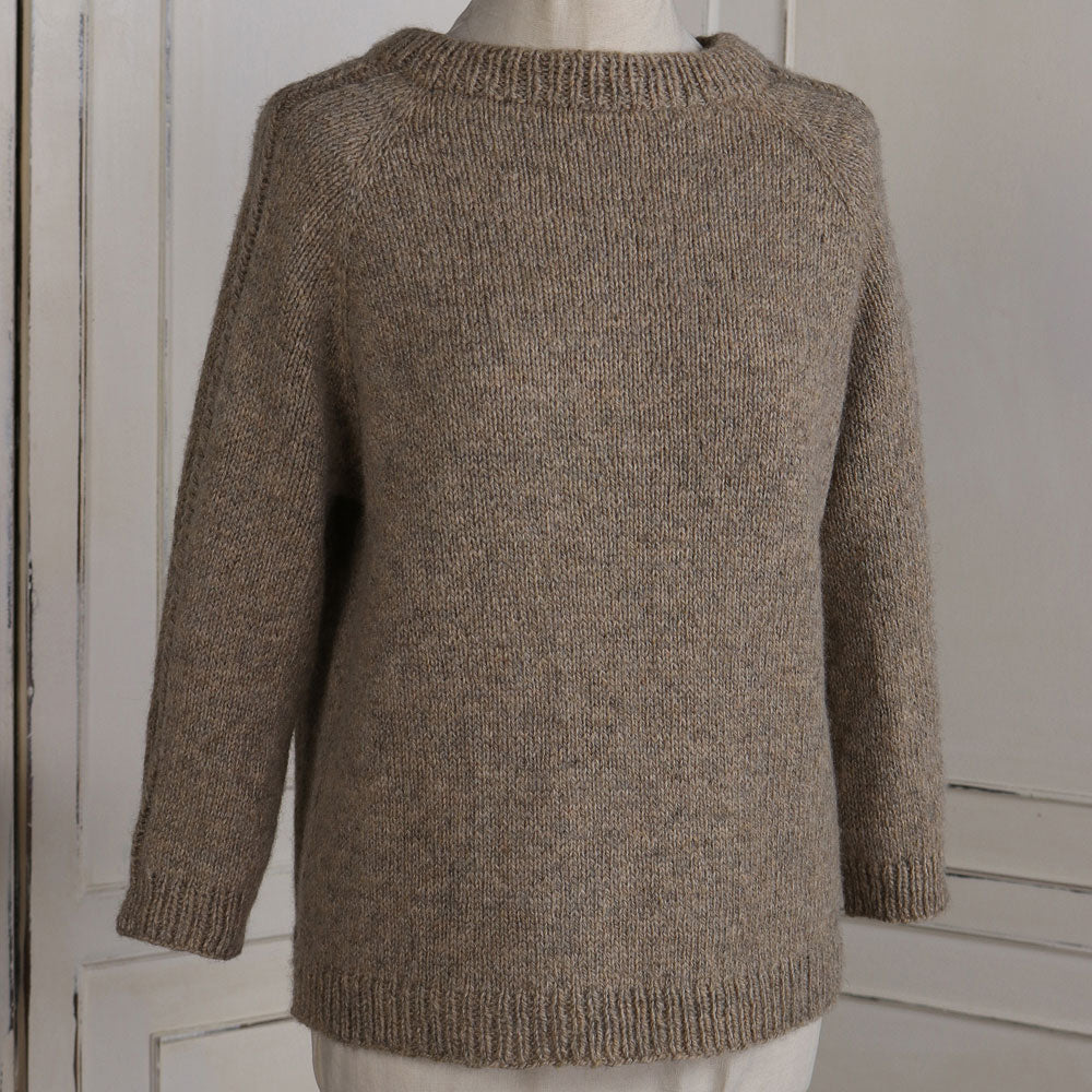 Front of the Rannerdale raglan pullover pattern